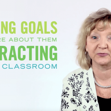 An image of Kelly Fonner and educational specialist